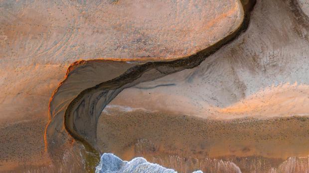 RVS ocean web 3 sand and waves